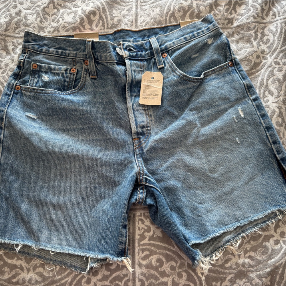 Distressed Levi Shorts - NEW!